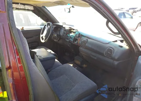 2001 Dodge Ram 1500 St из США, поврежденный, VIN 3B7HC13Y81M554189